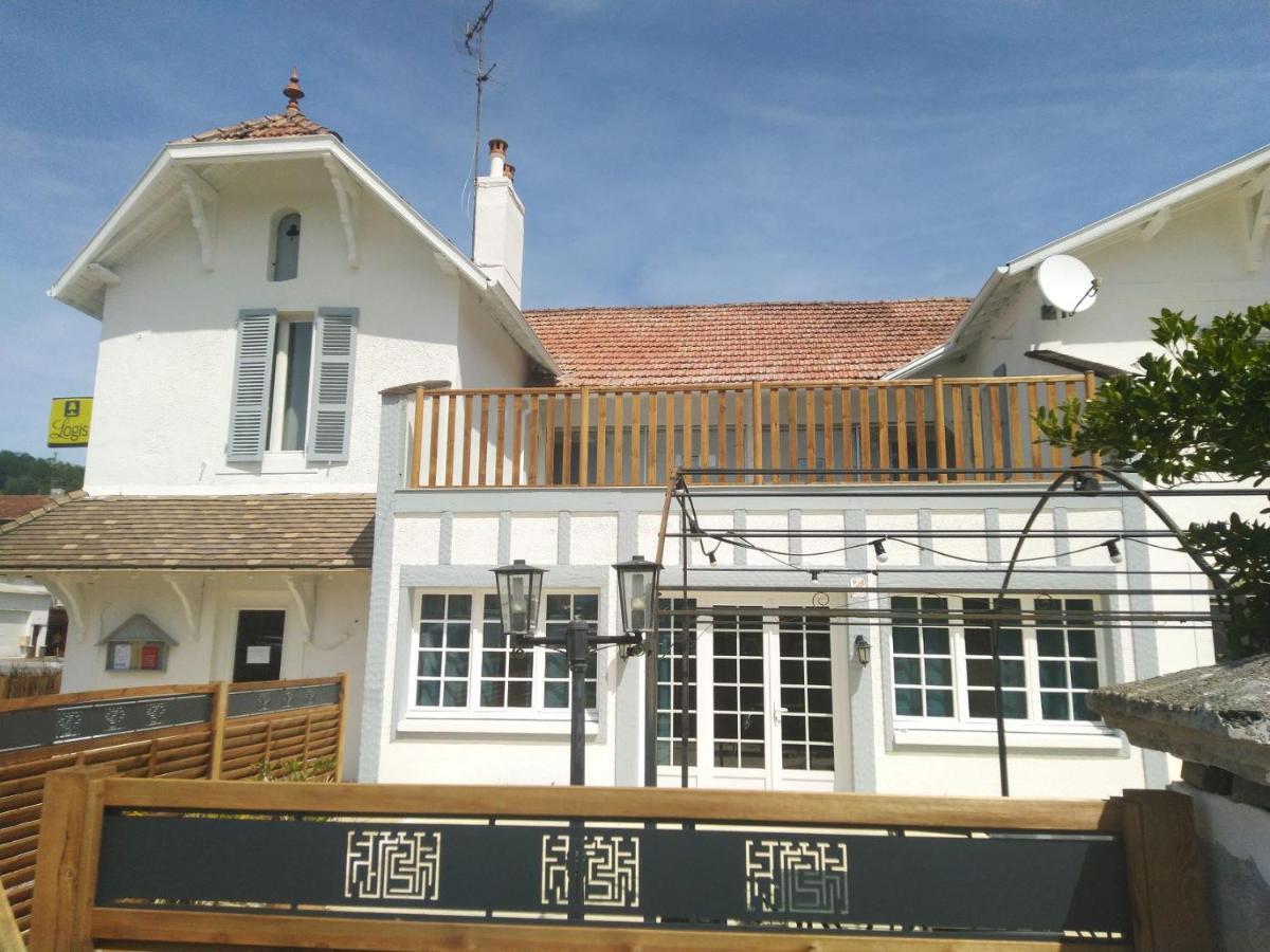Logis Hostellerie Du Neez Gan Esterno foto