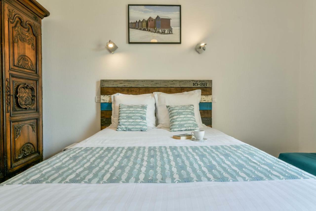 Logis Hostellerie Du Neez Gan Esterno foto